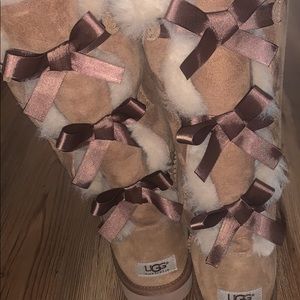 Women’s UGG boots size 9 Worn once!